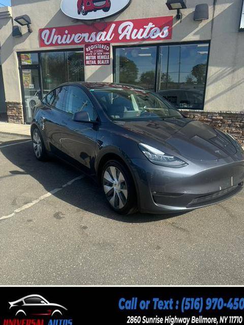TESLA MODEL Y 2022 7SAYGDEE0NF398445 image